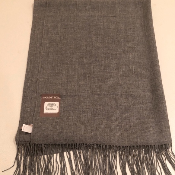 Nordstrom Accessories - 🌸 Nordstrom Wool Cashmere Scarf Grey 🌸